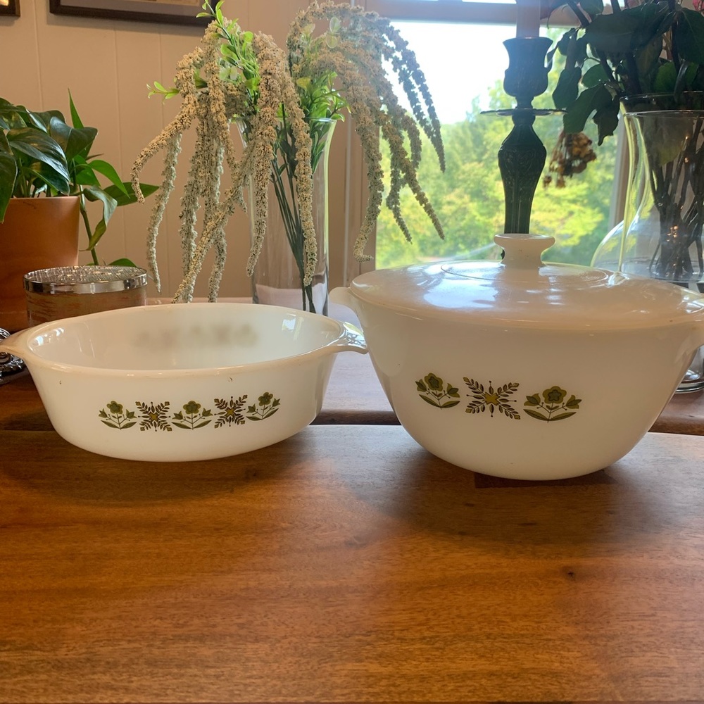 Anchor Hocking Fire king ware 3 piece milk glass